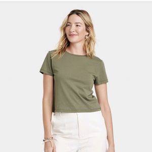 Universal Thread | Shrunken Short Sleeve T-Shirt